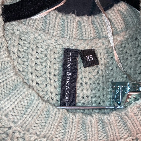 A30 Moon & Madison Knitted Sweater Light Green Balloon Sleeve Crochet Sz XS - Picture 7 of 9